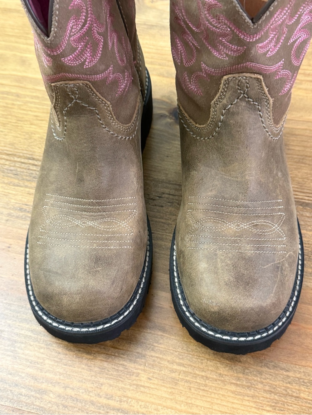 ARIAT WOMEN'S FATBABY BOMBER WESTERN BOOTS - ROUND TOE - Picture 3 of 9